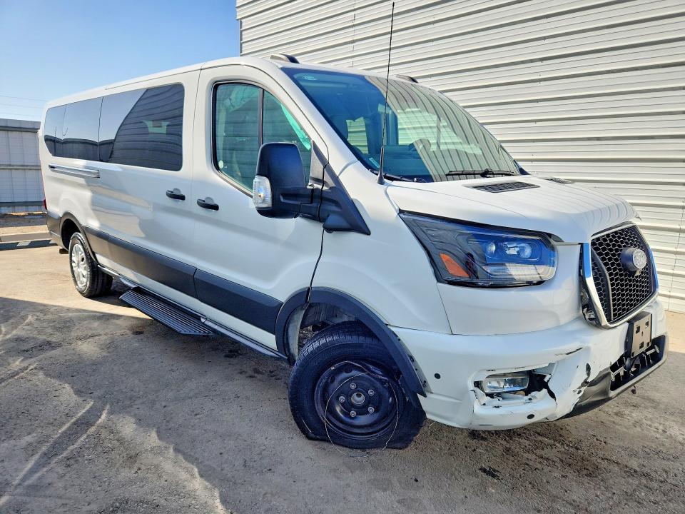 67968346 :رقم المزاد ، 1FBAX2YG9TKA45688 vin ، 2026 Ford Transit مزاد بيع