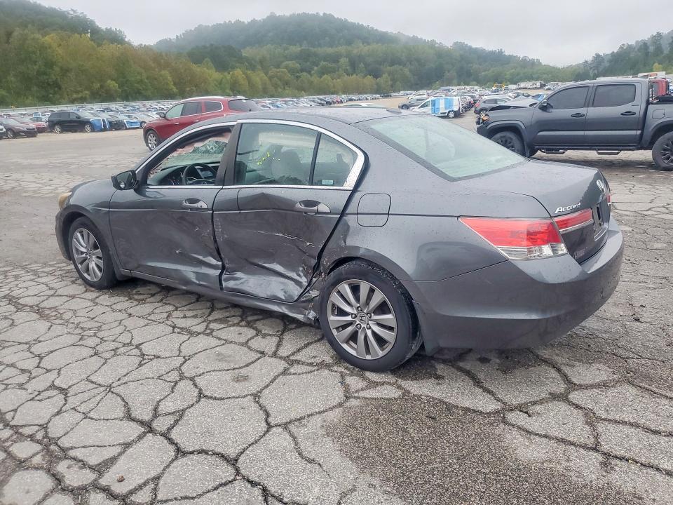 2011 Honda Accord მანქანა იყიდება აუქციონზე, vin: 1HGCP2F80BA125497, აუქციონის ნომერი: 70075286