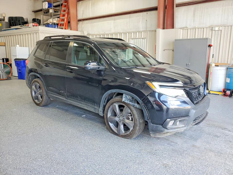 67658656 :رقم المزاد ، 5FNYF8H90KB026296 vin ، 2019 Honda Passport مزاد بيع