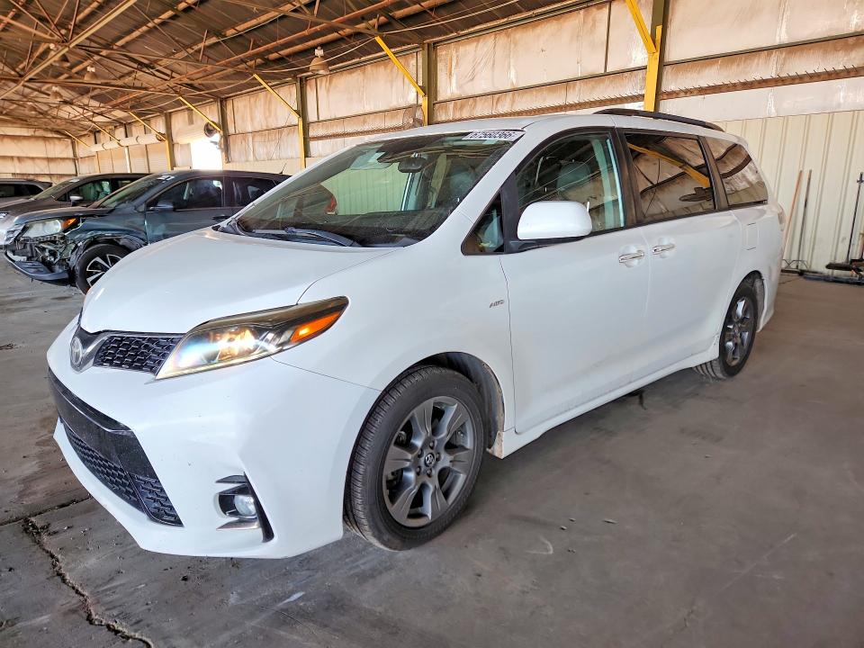 Продажа на аукционе авто 2019 Toyota Sienna, vin: 5TDEZ3DCXKS219405, номер лота: 67560366