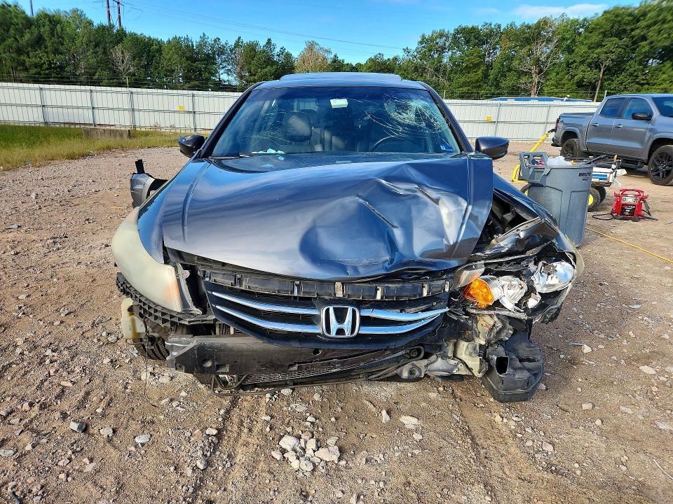 2011 Honda Accord მანქანა იყიდება აუქციონზე, vin: 1HGCP3F80BA026698, აუქციონის ნომერი: 70277436