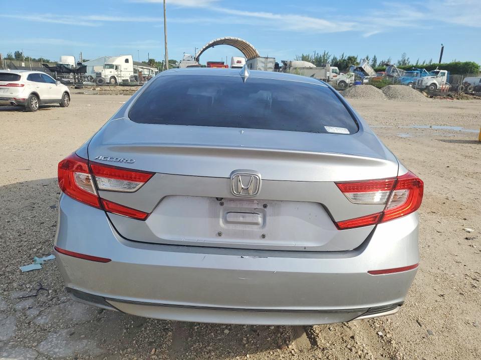 Aukcja sprzedaży 2018 Honda Accord, vin: 1HGCV1F50JA237463, numer aukcji: 69894656