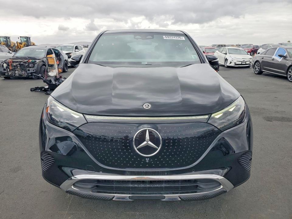 69224336 :رقم المزاد ، 4JGGM1CB1PA029996 vin ، 2023 Mercedes-benz Eqe Suv مزاد بيع