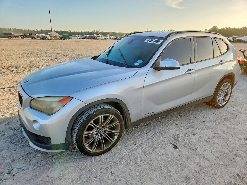 2015 Bmw X1 მანქანა იყიდება აუქციონზე, vin: WBAVM1C51FV314885        , აუქციონის ნომერი: 69090406