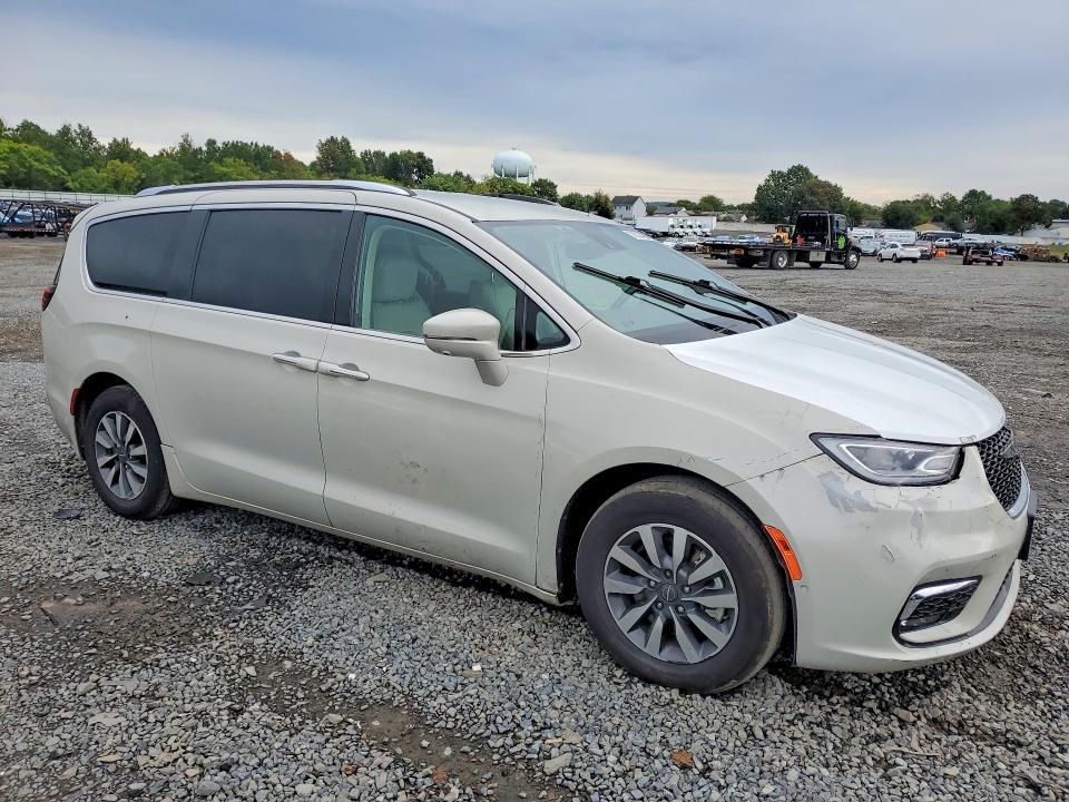 2021 Chrysler Pacifica მანქანა იყიდება აუქციონზე, vin: 2C4RC1L78MR586973, აუქციონის ნომერი: 70033496