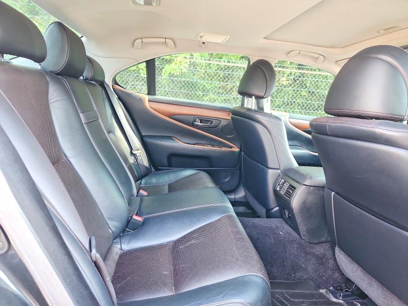 65565106 :رقم المزاد ، JTHBL5EF7B5102247 vin ، 2011 Lexus Ls مزاد بيع