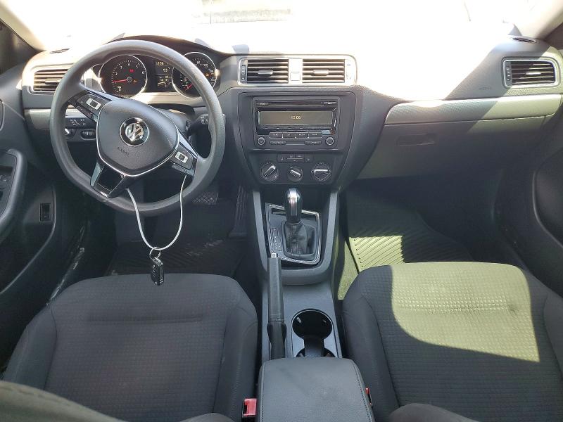 68443666 :رقم المزاد ، 3VWD17AJ4FM305566 vin ، 2015 Volkswagen Jetta مزاد بيع
