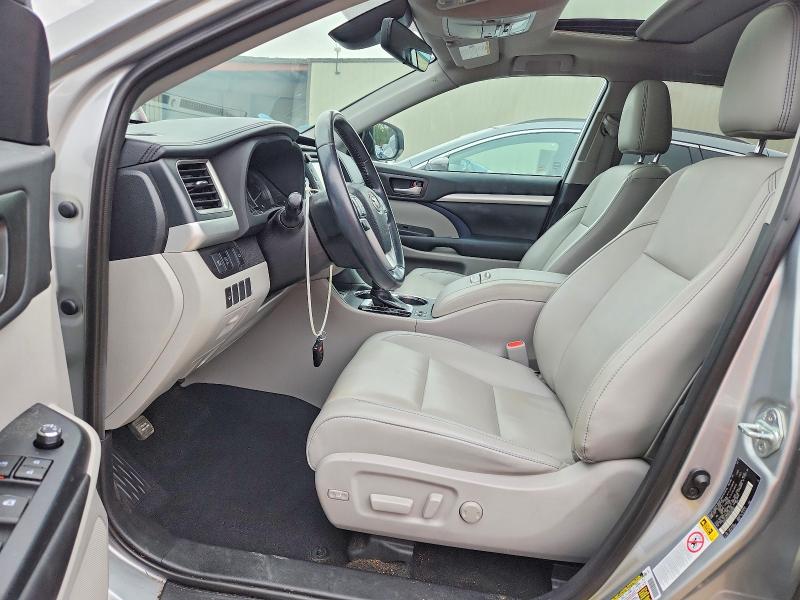 Продаж на аукціоні авто 2019 Toyota Highlander, vin: 5TDJZRFH7KS592962, номер лоту: 69521316