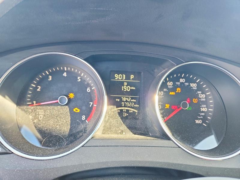 70533226 :رقم المزاد ، 3VW267AJ5GM313492 vin ، 2016 Volkswagen Jetta مزاد بيع