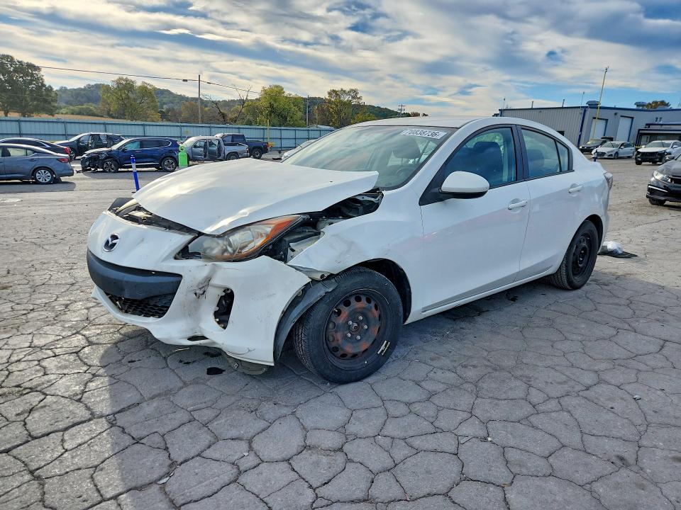 2013 Mazda 3 მანქანა იყიდება აუქციონზე, vin: JM1BL1TF1D1735303, აუქციონის ნომერი: 70838736
