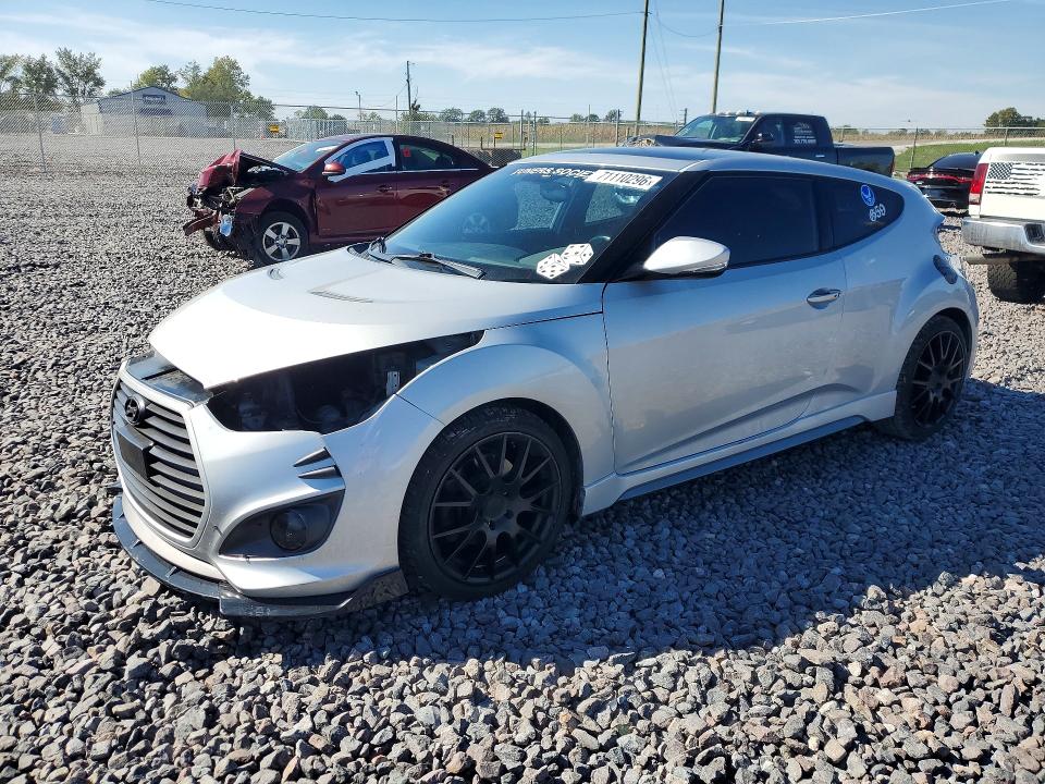 2015 Hyundai Veloster მანქანა იყიდება აუქციონზე, vin: KMHTC6AE9FU239724, აუქციონის ნომერი: 71110296