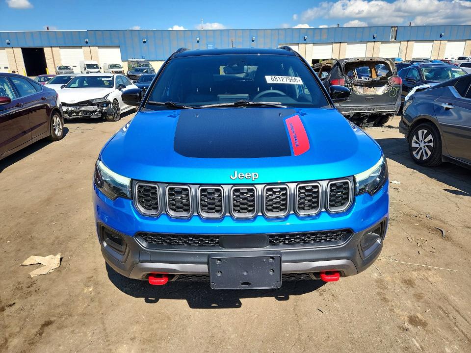 68127966 :رقم المزاد ، 3C4NJDDN1ST589436 vin ، 2025 Jeep Compass مزاد بيع