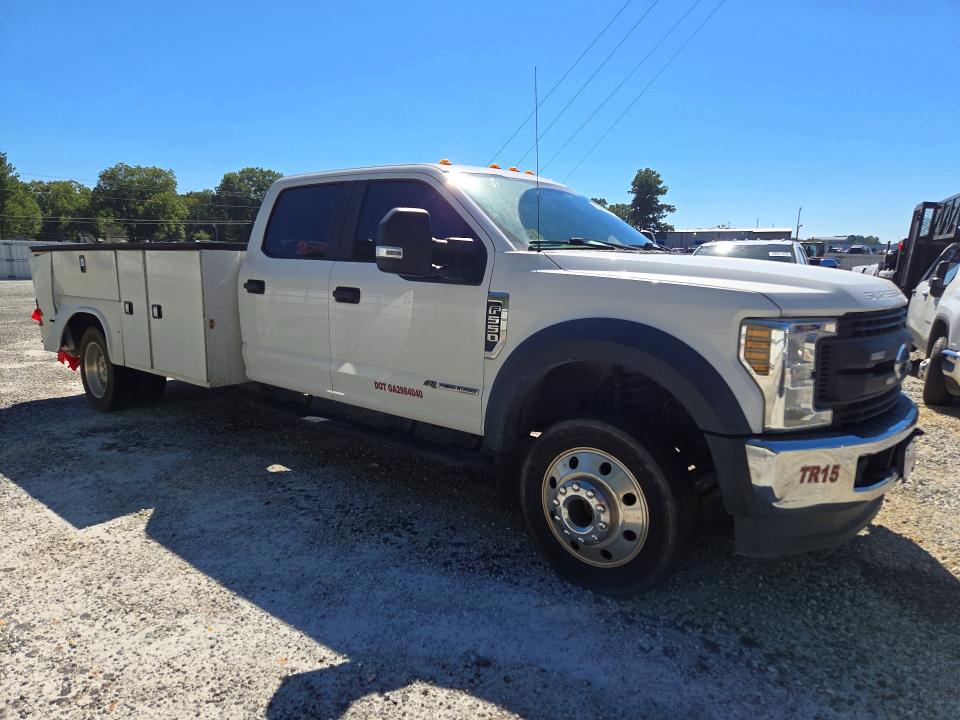 69613436 :رقم المزاد ، 1FD0W5HT1KEF23314 vin ، 2019 Ford F550 مزاد بيع