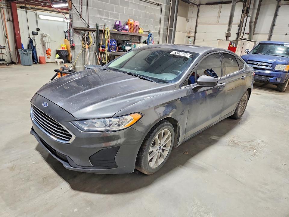 67274066 :رقم المزاد ، 3FA6P0HD7LR261990 vin ، 2020 Ford Fusion مزاد بيع