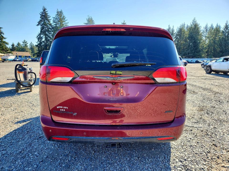 68191786 :رقم المزاد ، 2C4RC3BG0LR270673 vin ، 2020 Chrysler Pacifica مزاد بيع