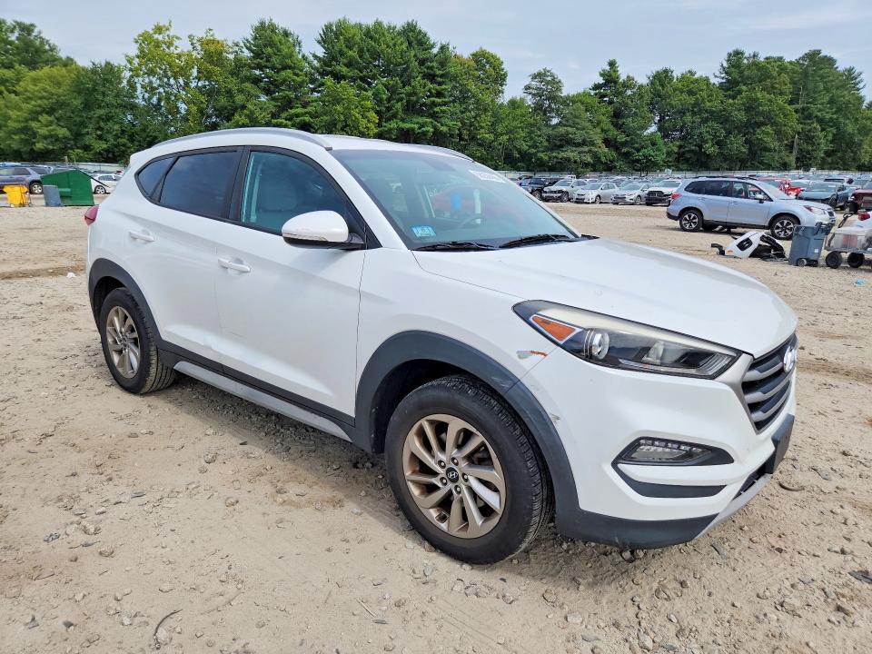 2017 Hyundai Tucson მანქანა იყიდება აუქციონზე, vin: KM8J3CA26HU506879, აუქციონის ნომერი: 68238466