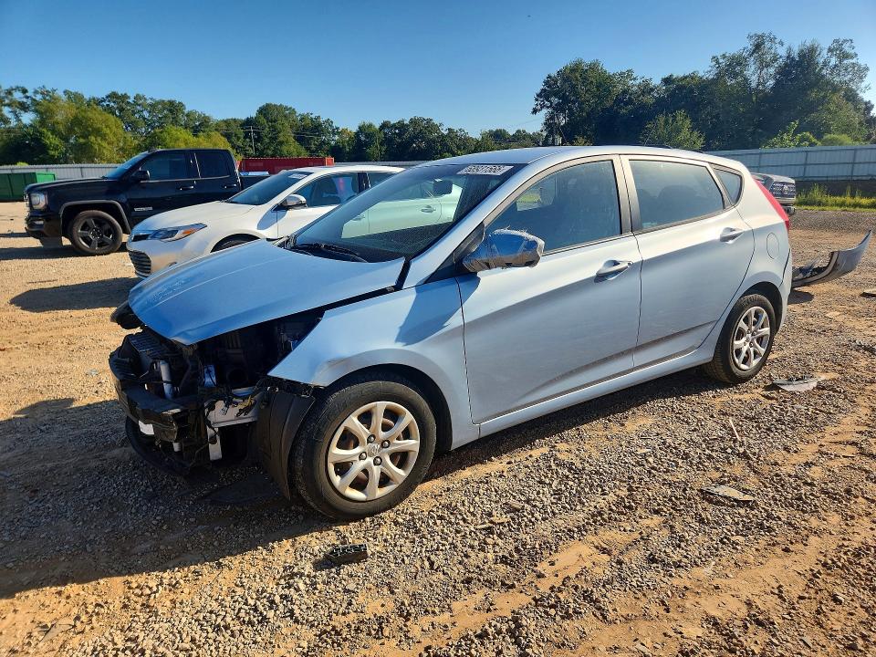 2014 Hyundai Accent მანქანა იყიდება აუქციონზე, vin: KMHCT5AE1EU173856, აუქციონის ნომერი: 68931566