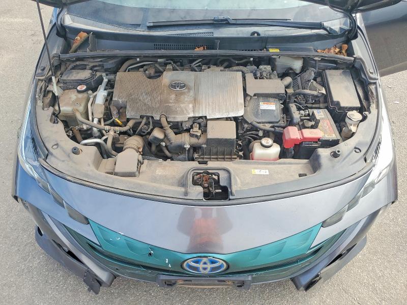 68743216 :رقم المزاد ، JTDKARFP4H3064504 vin ، 2017 Toyota Prius Prime مزاد بيع