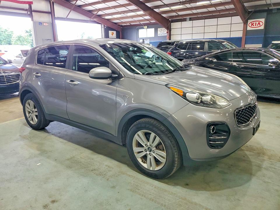 67853886 :رقم المزاد ، KNDPMCAC3H7221219 vin ، 2017 Kia Sportage مزاد بيع