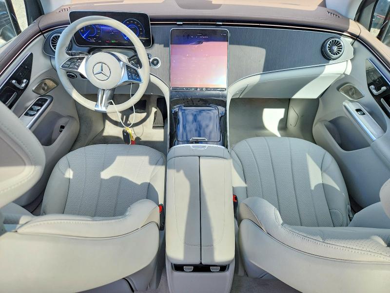 68131006 :رقم المزاد ، 4JGGM1CB9PA020513 vin ، 2023 Mercedes-benz Eqe Suv مزاد بيع