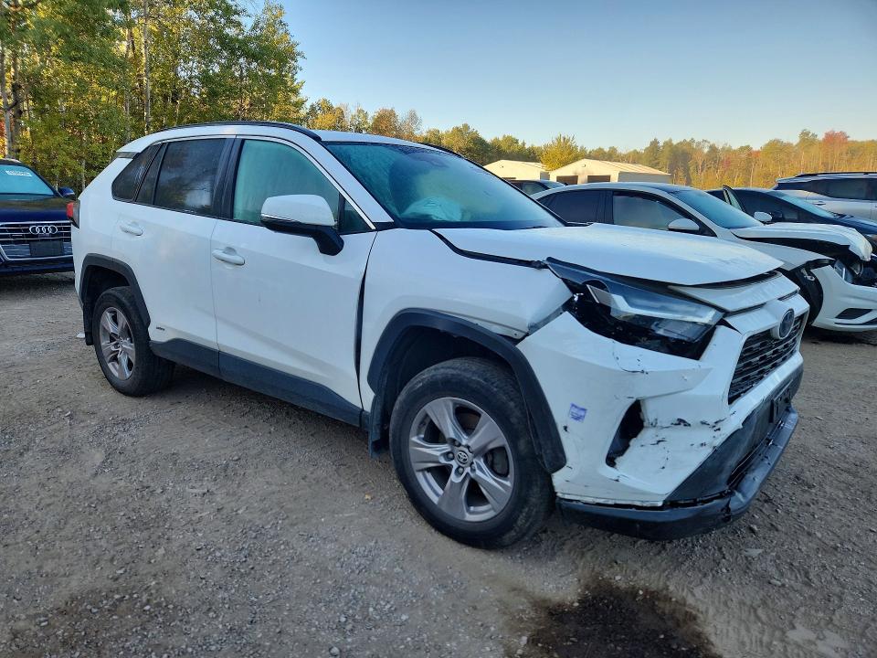 Продажа на аукционе авто 2022 Toyota Rav4, vin: 2T3RWRFVXNW134238, номер лота: 67410436