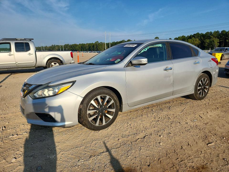69082306 :رقم المزاد ، 1N4AL3APXJC199363 vin ، 2018 Nissan Altima مزاد بيع