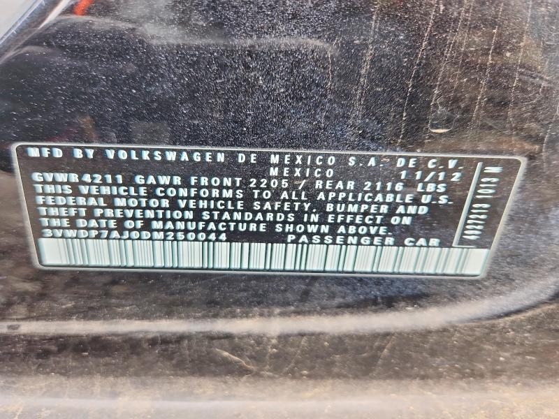 67603966 :رقم المزاد ، 3VWDP7AJ0DM250044 vin ، 2013 Volkswagen Jetta مزاد بيع