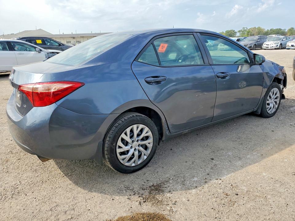 68870616 :رقم المزاد ، 2T1BURHE2HC943395 vin ، 2017 Toyota Corolla مزاد بيع
