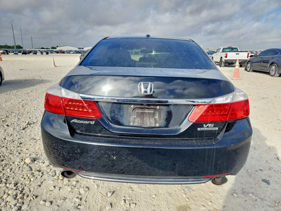 Продаж на аукціоні авто 2013 Honda Accord, vin: 1HGCR3F93DA028046        , номер лоту: 68947286