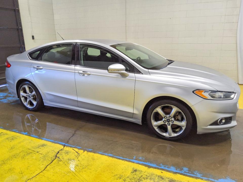 Продажа на аукционе авто 2015 Ford Fusion, vin: 1FA6P0HD2F5106058, номер лота: 66348606
