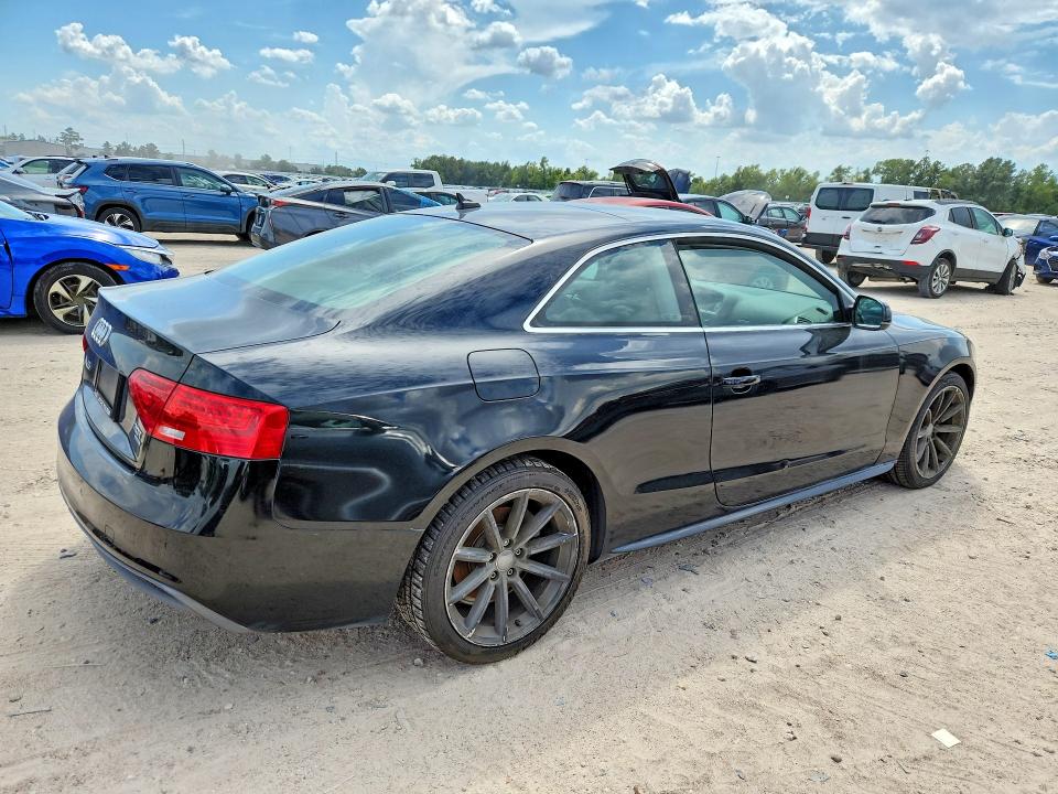 Продажа на аукционе авто 2015 Audi A5, vin: WAUMFAFR9FA003720, номер лота: 67918316