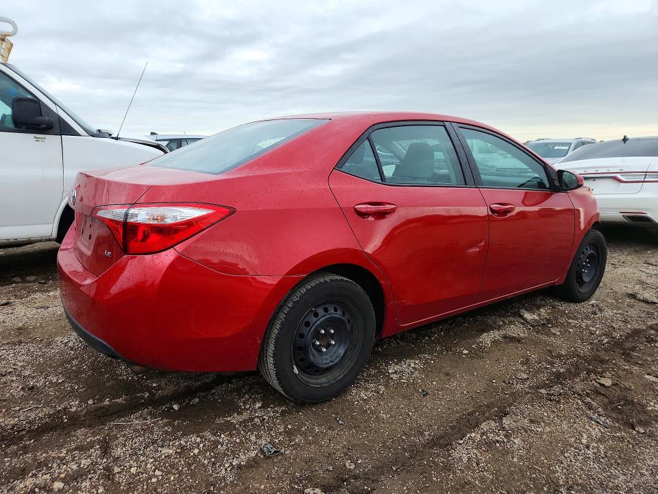 68769286 :رقم المزاد ، 5YFBURHE3FP294901 vin ، 2015 Toyota Corolla مزاد بيع