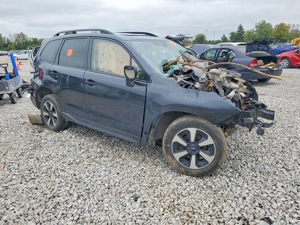 2017 Subaru Forester მანქანა იყიდება აუქციონზე, vin: JF2SJAEC1HH516817, აუქციონის ნომერი: 69770556