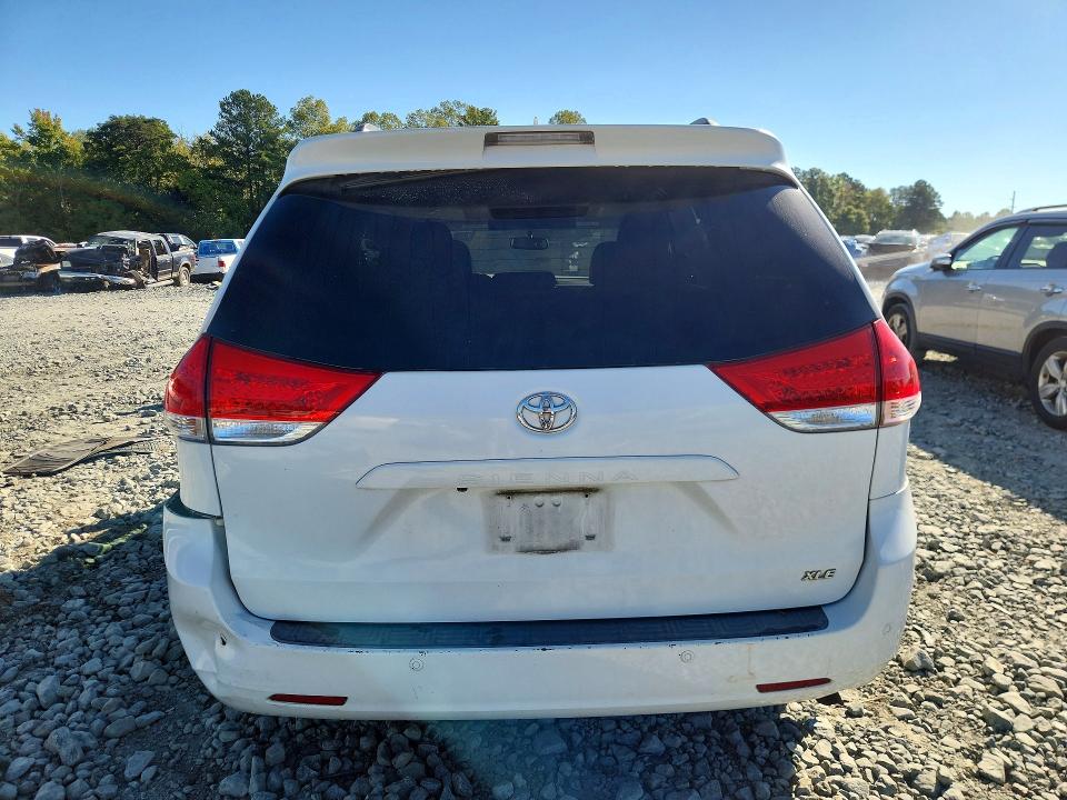 Продаж на аукціоні авто 2011 Toyota Sienna, vin: 5TDYK3DCXBS060807, номер лоту: 70423736