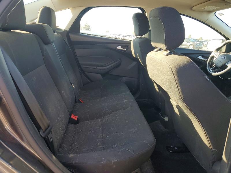 70649126 :رقم المزاد ، 1FADP3F29JL323198 vin ، 2018 Ford Focus مزاد بيع
