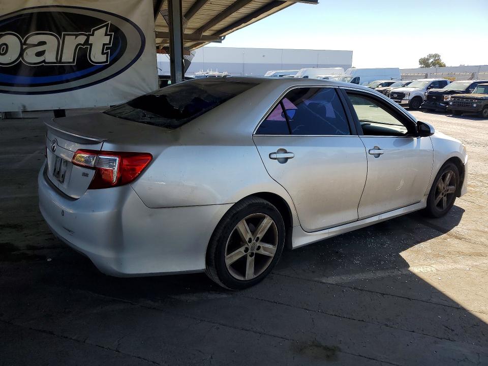 71284706 :رقم المزاد ، 4T1BF1FKXCU038480 vin ، 2012 Toyota Camry مزاد بيع