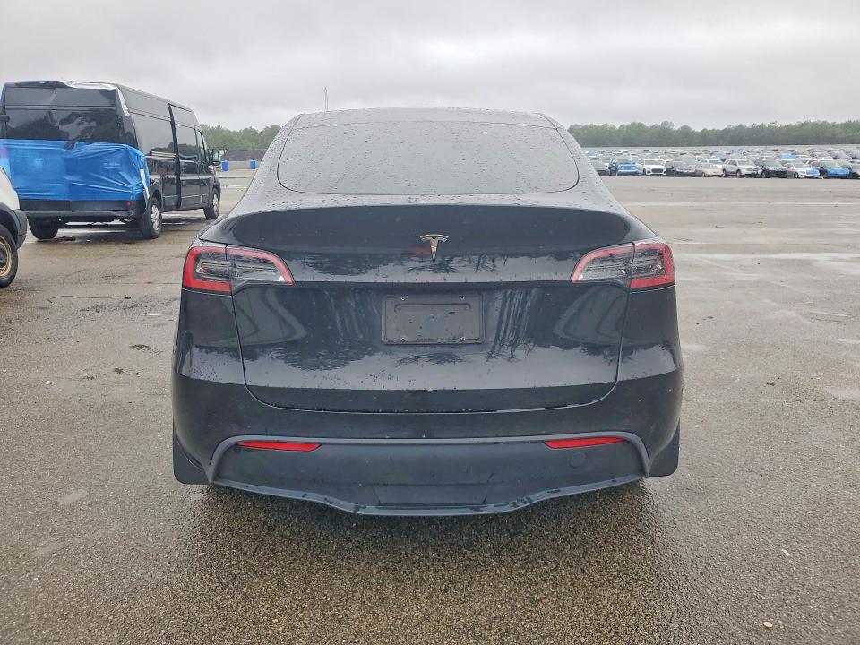 69449836 :رقم المزاد ، 5YJYGDEE0MF301000 vin ، 2021 Tesla Model Y مزاد بيع