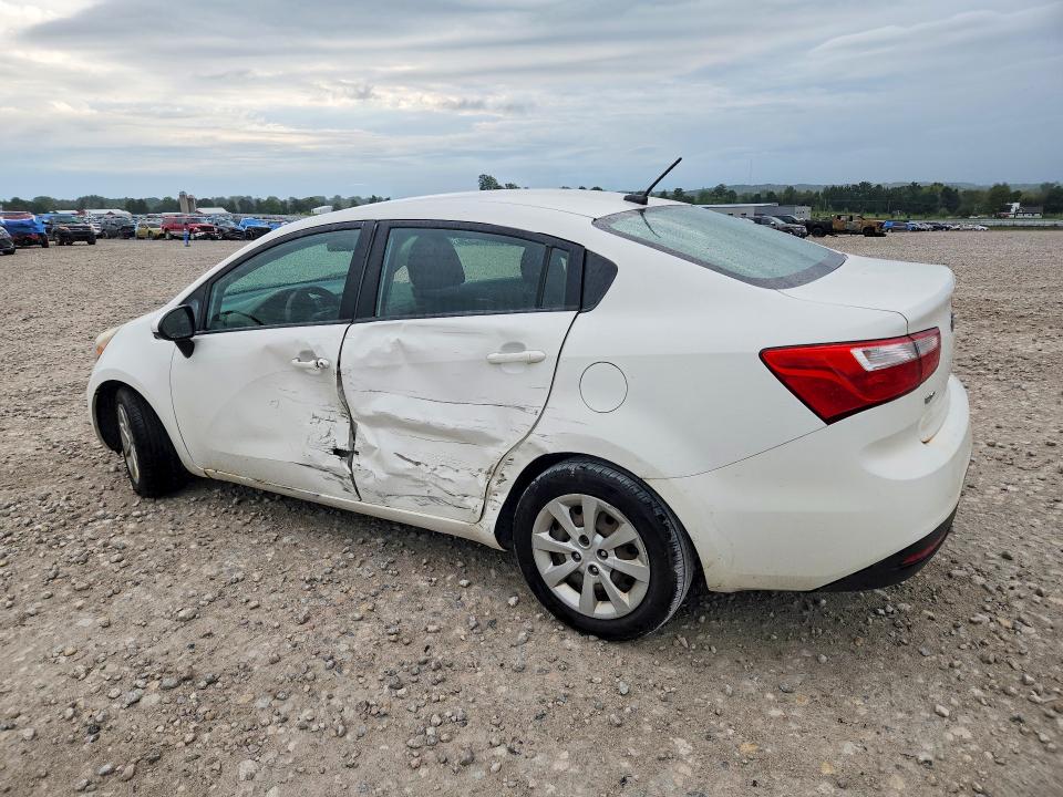 68780626 :رقم المزاد ، KNADM4A31F6428930 vin ، 2015 Kia Rio مزاد بيع