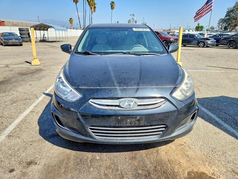 2016 Hyundai Accent მანქანა იყიდება აუქციონზე, vin: KMHCT4AE4GU076308, აუქციონის ნომერი: 70275016
