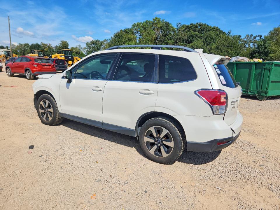 Продаж на аукціоні авто 2018 Subaru Forester, vin: JF2SJARC0JH425408, номер лоту: 70431126