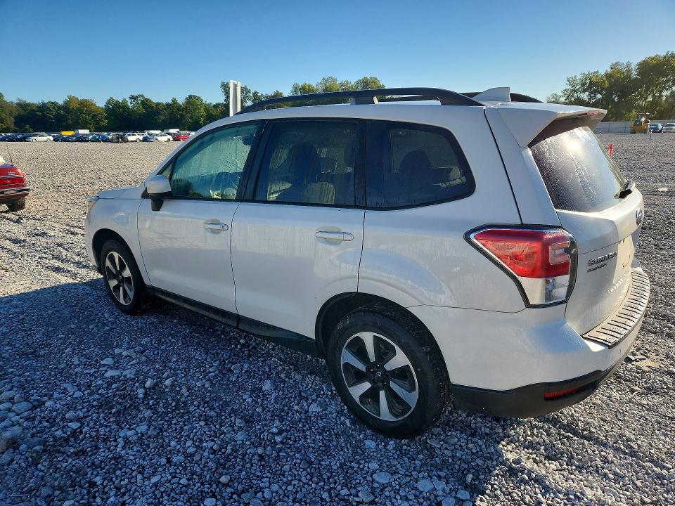 2017 Subaru Forester მანქანა იყიდება აუქციონზე, vin: JF2SJAEC8HH552391, აუქციონის ნომერი: 70159496