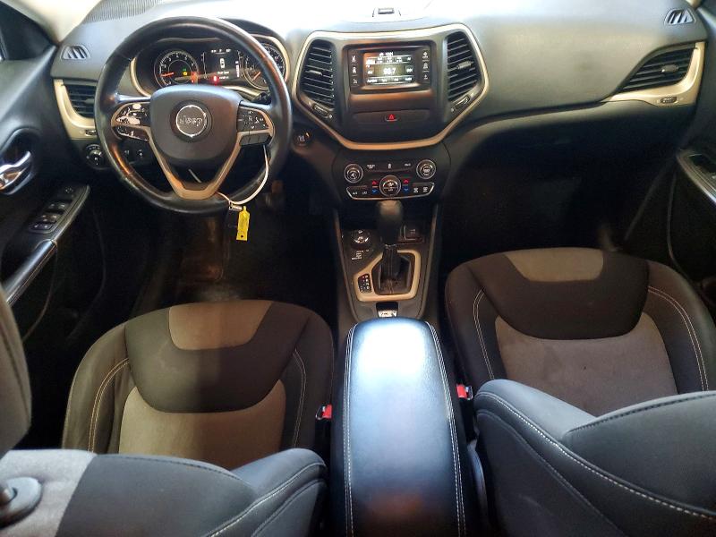 68148936 :رقم المزاد ، 1C4PJMCS8EW181577 vin ، 2014 Jeep Cherokee مزاد بيع