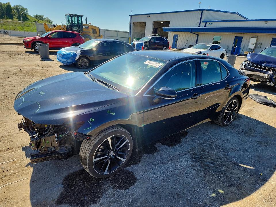 2019 Toyota Camry მანქანა იყიდება აუქციონზე, vin: 4T1B61HK0KU298933, აუქციონის ნომერი: 70695706