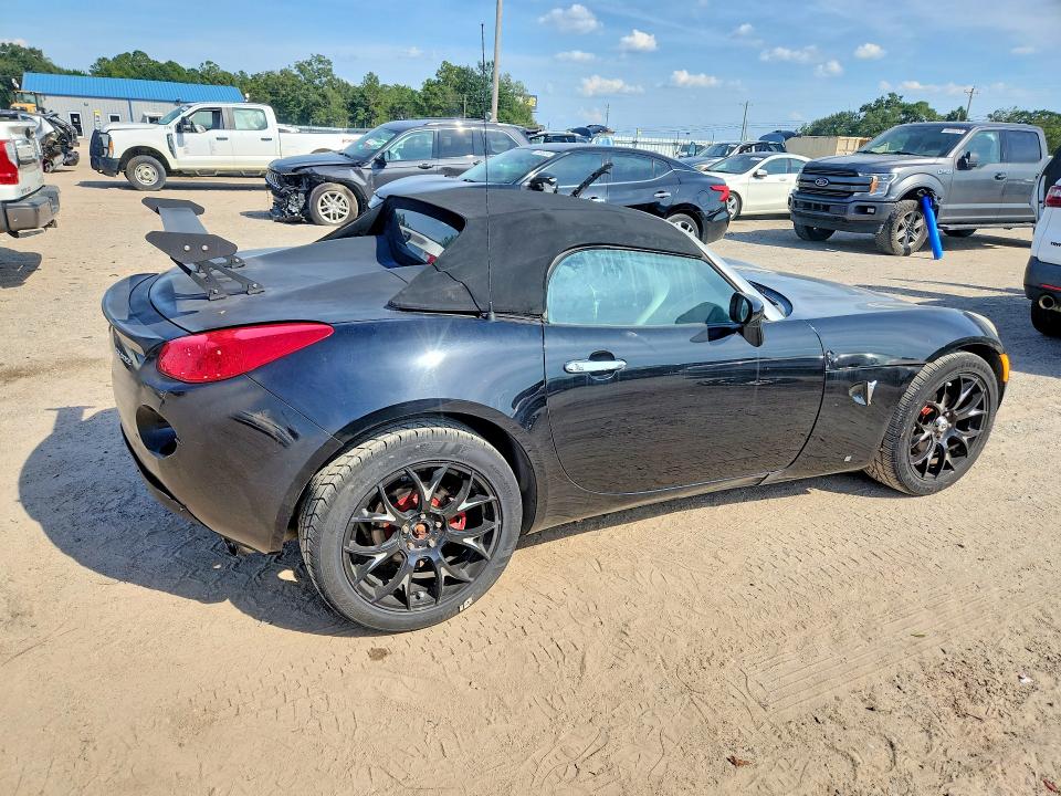 68709116 :رقم المزاد ، 1G2MC35B58Y132337         vin ، 2008 Pontiac Solstice مزاد بيع