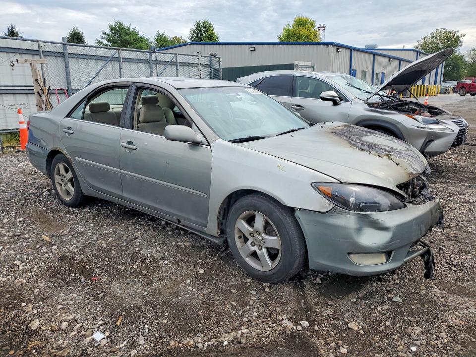 68195936 :رقم المزاد ، 4T1BE30K16U708364 vin ، 2006 Toyota Camry مزاد بيع