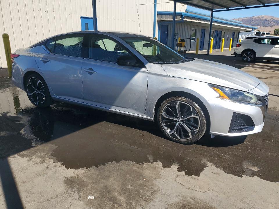 2024 Nissan Altima მანქანა იყიდება აუქციონზე, vin: 1N4BL4CV2RN390779, აუქციონის ნომერი: 70747066