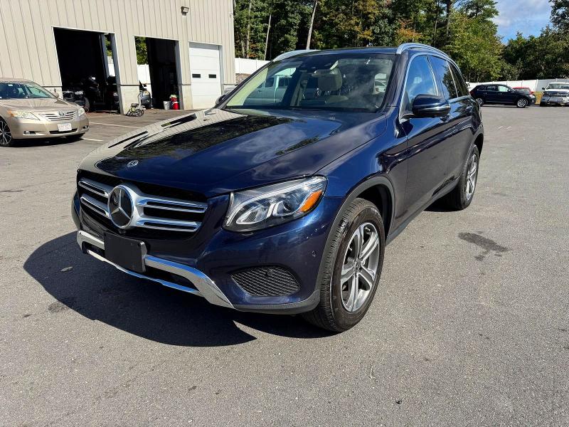 70090246 :رقم المزاد ، WDC0G4KB8JV066943 vin ، 2018 Mercedes-benz Glc مزاد بيع