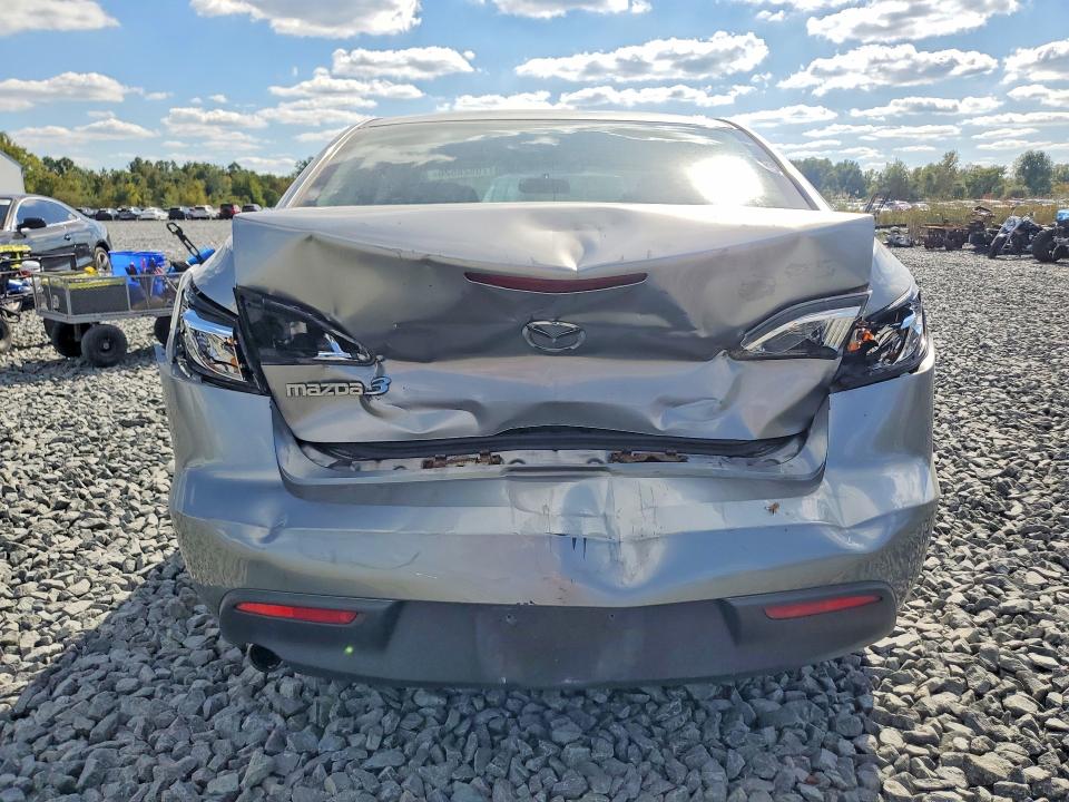 70828526 :رقم المزاد ، JM1BL1SF6A1104303 vin ، 2010 Mazda 3 مزاد بيع