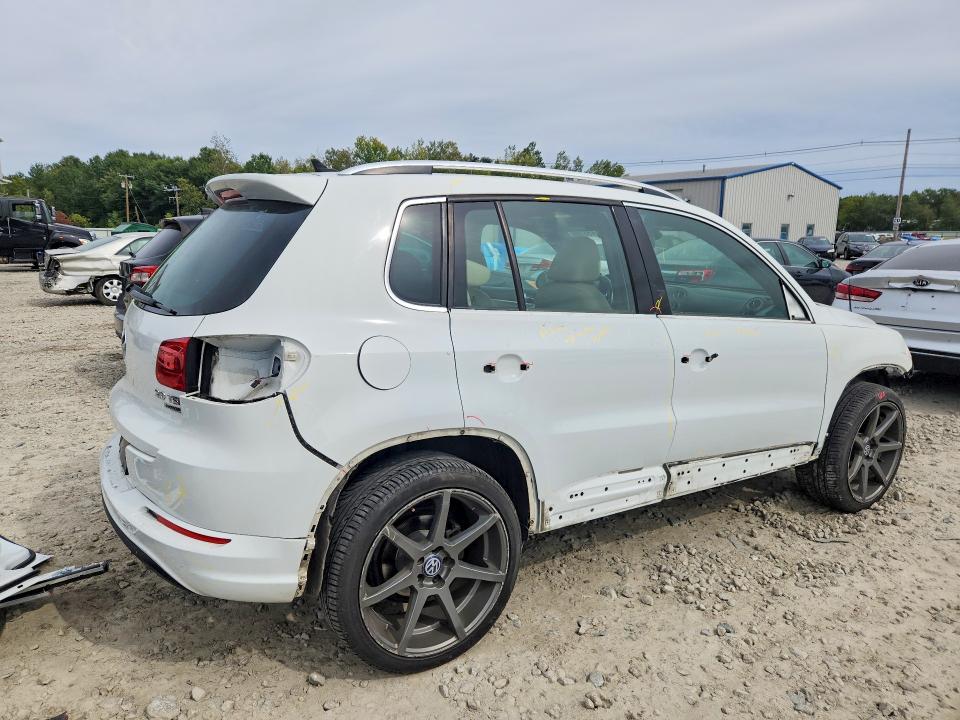 2015 Volkswagen Tiguan მანქანა იყიდება აუქციონზე, vin: WVGBV7AX9FW082262, აუქციონის ნომერი: 69449816