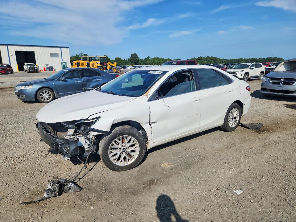 2016 Toyota Camry მანქანა იყიდება აუქციონზე, vin: 4T1BF1FK7GU145900, აუქციონის ნომერი: 67735846